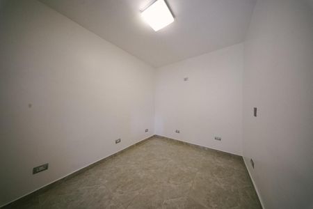 Quarto de casa para alugar com 1 quarto, 32m² em Jardim Sao Nicolau, São Paulo