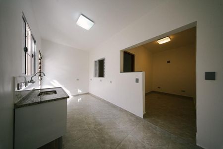 Casa para alugar com 32m², 1 quarto e sem vaga Casa para alugar com 32m², 1 quarto e sem vagaCozinha