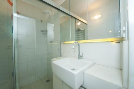 banheiro / area de serviço  de kitnet/studio para alugar com 1 quarto, 20m² em Funcionários, Belo Horizonte