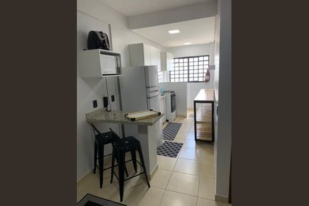 Cozinha de apartamento para alugar com 1 quarto, 42m² em Jardim da Luz, Goiânia
