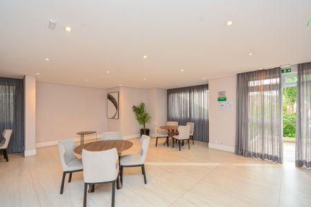 Apartamento para alugar com 42m², 2 quartos e 1 vaga Apartamento para alugar com 42m², 2 quartos e 1 vagaÁrea comum - Salão de festas