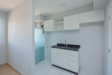 Cozinha de apartamento para alugar com 2 quartos, 42m² em Socorro, São Paulo