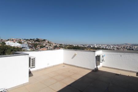 Apartamento à venda com 140m², 3 quartos e 3 vagasCobertura