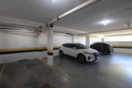 Garagem de apartamento à venda com 3 quartos, 140m² em Ouro Preto, Belo Horizonte