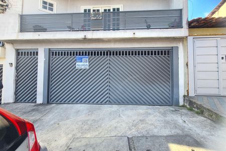 Fachada de casa para alugar com 1 quarto, 150m² em Jardim Rodolfo Pirani, São Paulo