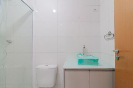 Banheiro de apartamento para alugar com 2 quartos, 62m² em Vila Nossa Senhora das Vitorias, Mauá