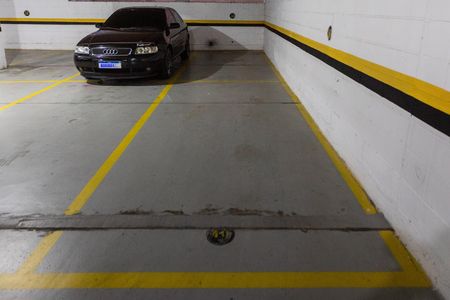 Garagem de apartamento à venda com 1 quarto, 57m² em Centro, Campinas
