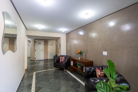 Hall Social de apartamento à venda com 1 quarto, 57m² em Centro, Campinas
