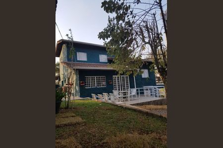 Casa à venda com 4 quartos, 290m² em Parque Jaguari (Fazendinha), Santana de Parnaíba