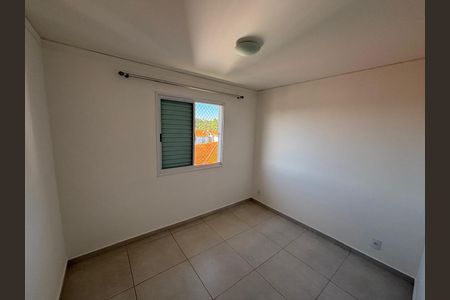 Apartamento para alugar com 46m², 2 quartos e 1 vagaQuarto