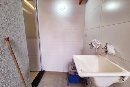 Área de Serviço de casa de condomínio para alugar com 2 quartos, 70m² em Vila Tupi, Praia Grande