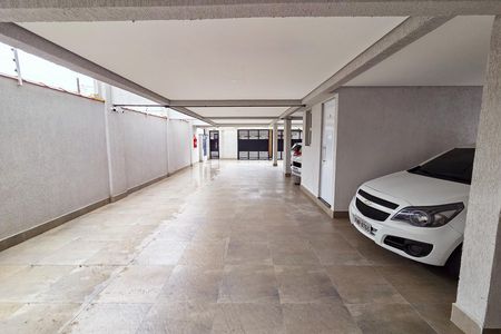 Garagem de casa de condomínio para alugar com 2 quartos, 70m² em Vila Tupi, Praia Grande
