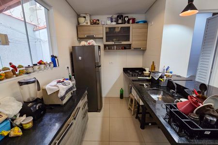 Cozinha de casa de condomínio para alugar com 2 quartos, 70m² em Vila Tupi, Praia Grande