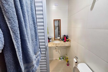 Casa de condomínio para alugar com 70m², 2 quartos e 1 vaga Casa de condomínio para alugar com 70m², 2 quartos e 1 vagaBanheiro Social