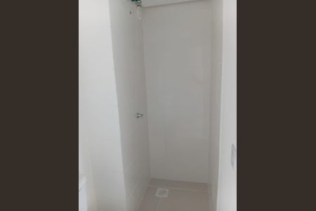 Apartamento à venda com 46m², 2 quartos e 1 vaga Apartamento à venda com 46m², 2 quartos e 1 vagaBanheiro