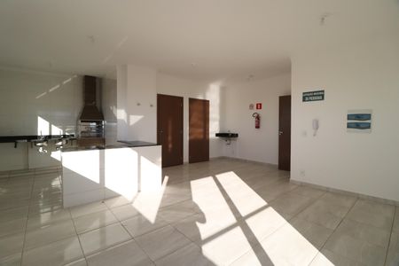 Apartamento para alugar com 50m², 2 quartos e 1 vagaÁrea comum - Salão de festas