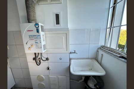Área de Serviço de apartamento para alugar com 2 quartos, 47m² em Honório Gurgel, Rio de Janeiro