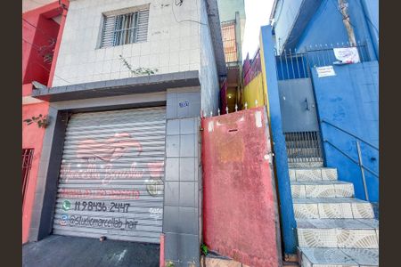 Entrada de casa para alugar com 2 quartos, 80m² em Parque Santo Antônio, São Paulo