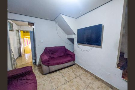 Casa para alugar com 80m², 2 quartos e sem vaga Casa para alugar com 80m², 2 quartos e sem vagaSala