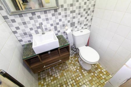 Casa de condomínio para alugar com 72m², 3 quartos e 2 vagas Casa de condomínio para alugar com 72m², 3 quartos e 2 vagasLavabo