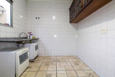 Casa de condomínio para alugar com 72m², 3 quartos e 2 vagas Casa de condomínio para alugar com 72m², 3 quartos e 2 vagasCozinha