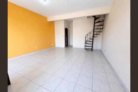 Sala de casa para alugar com 2 quartos, 120m² em Quintino Bocaiúva, Rio de Janeiro