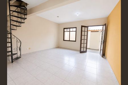 Sala de casa para alugar com 2 quartos, 120m² em Quintino Bocaiúva, Rio de Janeiro