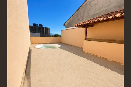 Área externa de casa para alugar com 2 quartos, 120m² em Quintino Bocaiúva, Rio de Janeiro