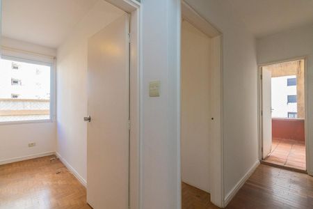 Apartamento para alugar com 105m², 2 quartos e 1 vaga Apartamento para alugar com 105m², 2 quartos e 1 vagaCorredor