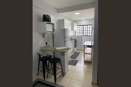 Cozinha de apartamento para alugar com 1 quarto, 42m² em Jardim da Luz, Goiânia