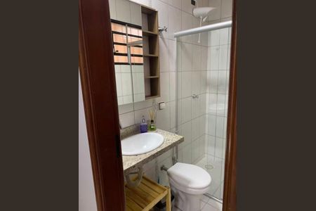 Banheiro de apartamento para alugar com 1 quarto, 42m² em Jardim da Luz, Goiânia
