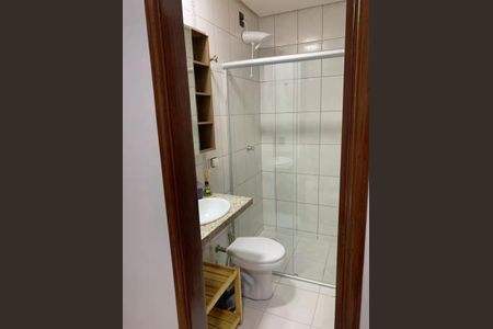 Banheiro de apartamento para alugar com 1 quarto, 42m² em Jardim da Luz, Goiânia