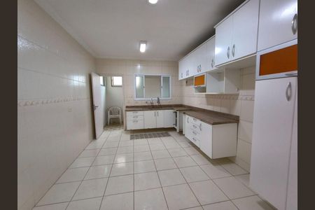 Casa à venda com 141m², 3 quartos e 2 vagas