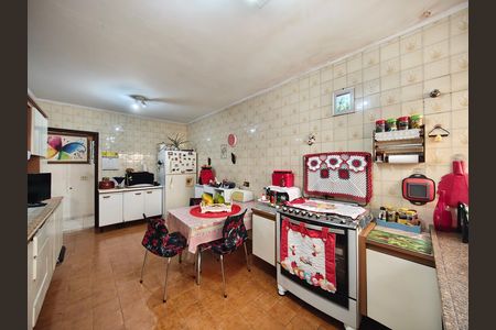 Casa à venda com 230m², 3 quartos e 6 vagas Casa à venda com 230m², 3 quartos e 6 vagasCozinha