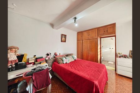 Casa à venda com 230m², 3 quartos e 6 vagas Casa à venda com 230m², 3 quartos e 6 vagasSuíte