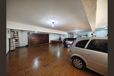 Garagem de casa à venda com 3 quartos, 230m² em Jardim Virginia Bianca, São Paulo