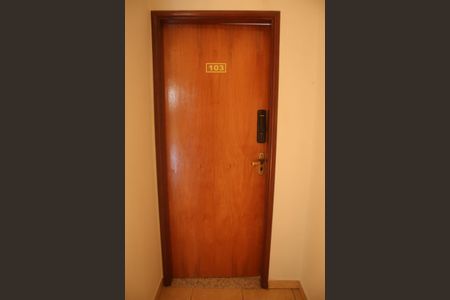 Entrada de apartamento para alugar com 1 quarto, 82m² em Jardim da Luz, Goiânia