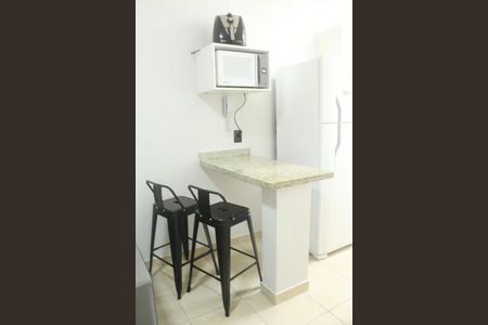 Cozinha de apartamento para alugar com 1 quarto, 82m² em Jardim da Luz, Goiânia