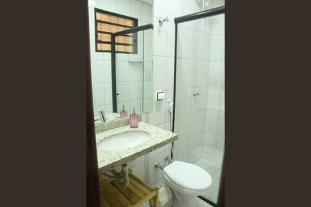 Banheiro de apartamento para alugar com 1 quarto, 82m² em Jardim da Luz, Goiânia