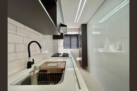 Apartamento à venda com 43m², 2 quartos e 1 vaga Apartamento à venda com 43m², 2 quartos e 1 vagaCozinha e Área de Serviço