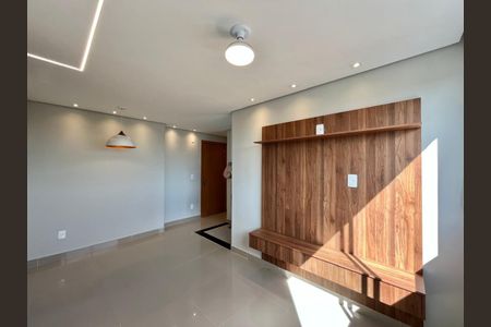 Sala de apartamento para alugar com 2 quartos, 43m² em Vila Satúrnia, Campinas