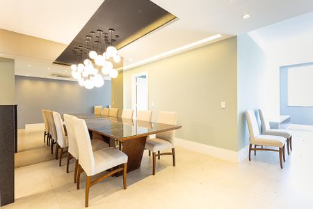 Apartamento à venda com 150m², 3 quartos e 1 vaga Apartamento à venda com 150m², 3 quartos e 1 vagaSala