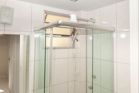 Banheiro de apartamento para alugar com 3 quartos, 67m² em Lídice, Uberlândia