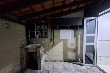 Quintal de apartamento à venda com 2 quartos, 64m² em Vila Lutécia, Santo André
