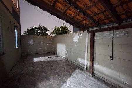 Apartamento à venda com 64m², 2 quartos e 1 vaga Apartamento à venda com 64m², 2 quartos e 1 vagaQuintal