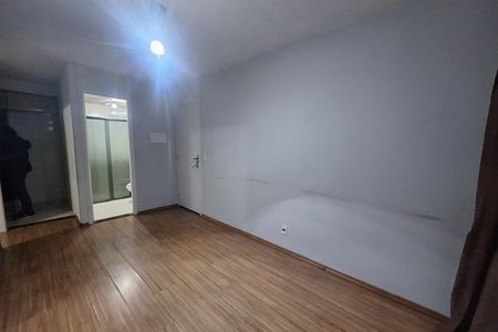 Sala de apartamento à venda com 2 quartos, 64m² em Vila Lutécia, Santo André