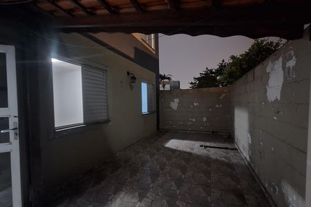 Apartamento à venda com 64m², 2 quartos e 1 vaga Apartamento à venda com 64m², 2 quartos e 1 vagaQuintal