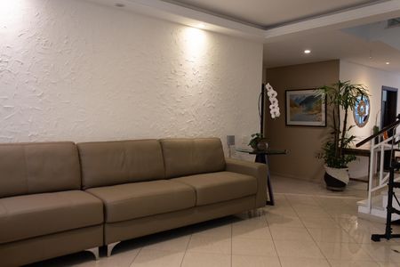 Sala de casa de condomínio à venda com 5 quartos, 350m² em Vila Elvira, São Paulo