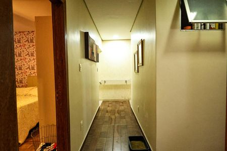 Casa para alugar com 240m², 4 quartos e 1 vagaCorredor