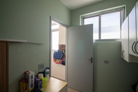 Dispensa / Quarto de Serviço de apartamento à venda com 2 quartos, 124m² em Santo Amaro, São Paulo